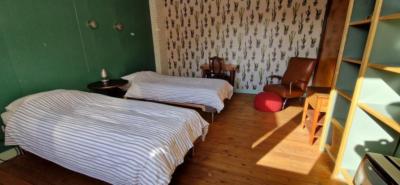 Vakantiewoning In Mol Centrum Met Eigen Bar "Casacuriosa" Ngoại thất bức ảnh